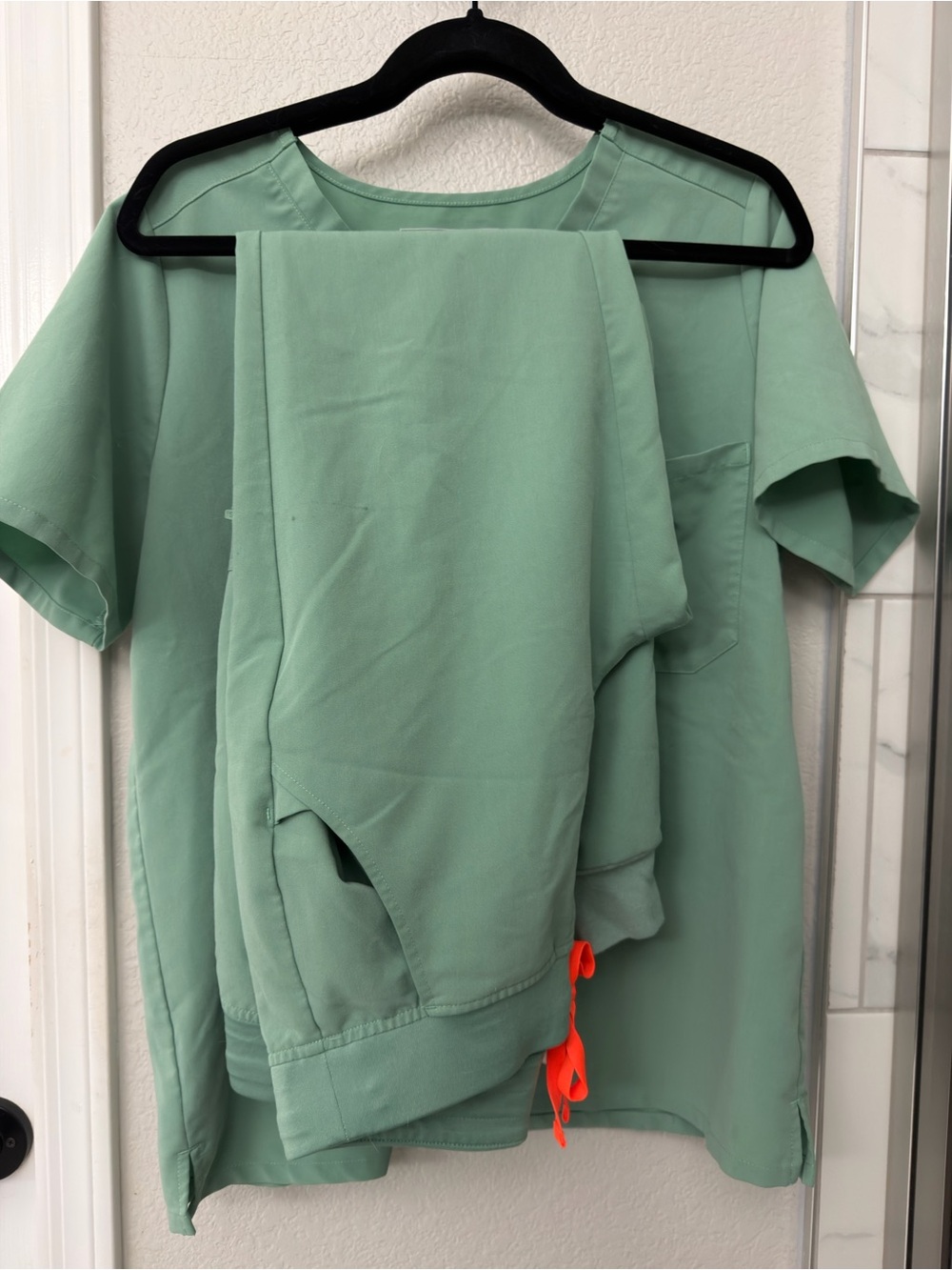 Figs Women's Mint Green Short Sleeve Scrub Top and Pants